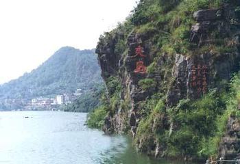 �������Y