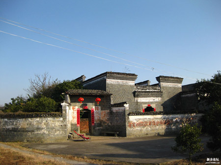 �������Y