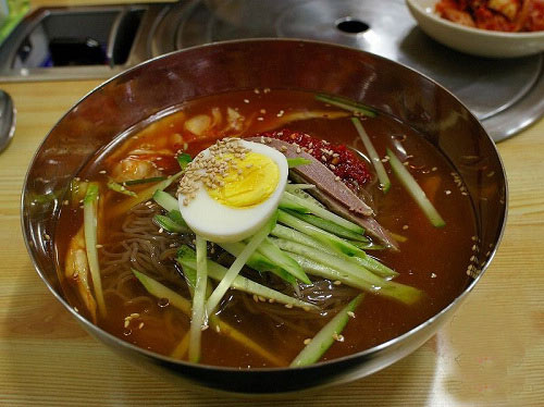 �������Y