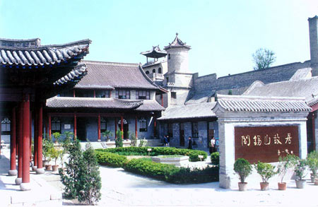 �������Y