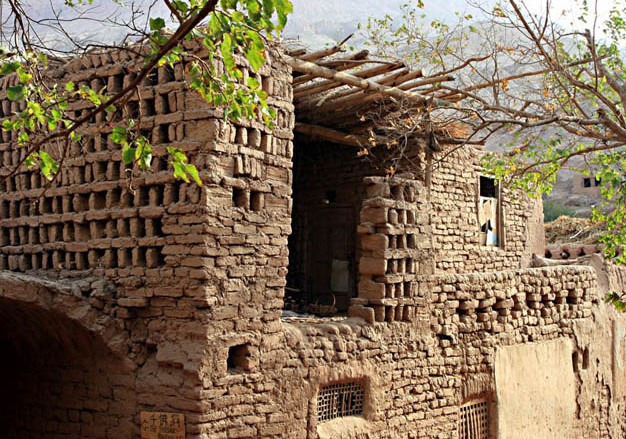 �������Y